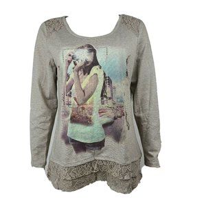 Style & Co Top Womens M Medium Gray Lace Hem Girl Photographer Print Long Sleeve
